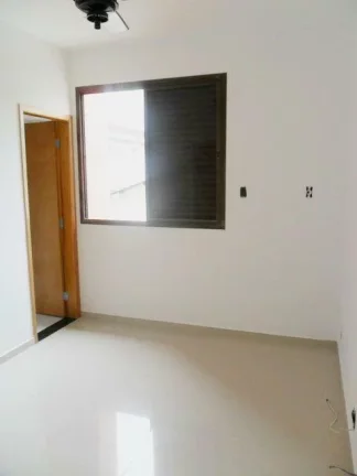 Imagem Praia de Pitangueiras, Local Nobre, Alto Padrão, Lazer Total, 2 Garagens, 145 m² úteis, Próximo ao Mar, Reformado.
