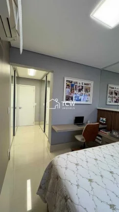 Imagem Apartamento Padrão no Bosque da Saúde 160m2