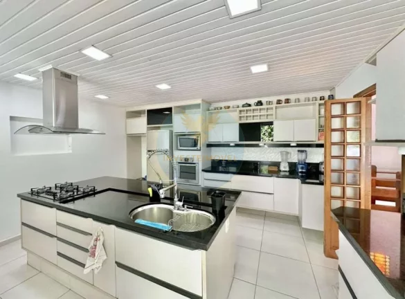 Imagem Casa em Condomínio a Venda no bairro Granja Viana - Cotia, SP