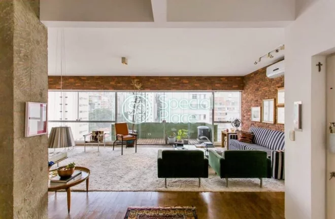 Imagem Excelente apartamento com 208m² no Jardim América. Amplo e ensolarado living com varanda, 03 dormi...
