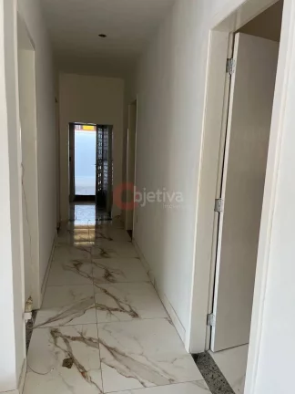 Imagem Casa comercial com 6 salas, São Cristóvão - Cabo Frio