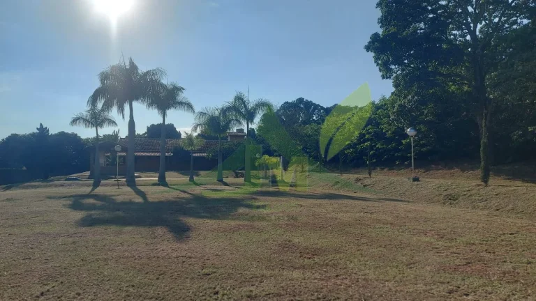 Imagem Chácara à Venda no Condomínio Horto Ivan – Atibaia