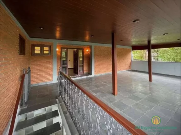 Imagem Casa no Miolo da Granja com 4d / 2sts, piscina, gourmet, hóspedes!