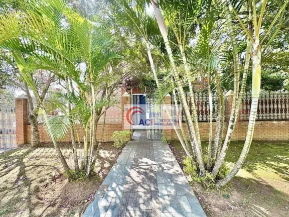 Casa com 5 Quartos à Venda ou Locação, 650 m² em Parque Dom Henrique - Cotia