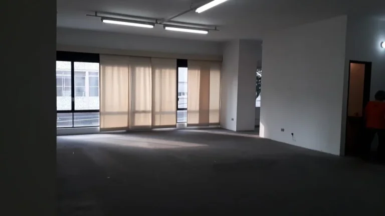 Imagem Sobreloja Região Central - 248M², Excelente Localização, Prédio de Esquina, Próximo Terminal de Ônibus Princesa Isabel.