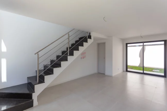 Imagem SOBRADO com 3 dormitórios à venda com 151.57m² por R$ 690.000,00 no bairro Atuba - CURITIBA / PR