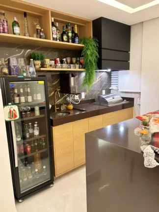 Imagem Apartamento 105M², 2Q, 2 Suítes, 3 Banheiros, 2 Vagas, 1 Lavabo, Academia, Piscina, Portaria Blindada, Salão de Festas e Jogos, Churrascaria.