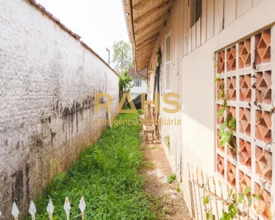 Imagem Extenso terreno localizado na Rua Cristóvão Colombo no bairro Floresta. Com ótima localização b...