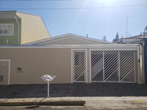 Imagem Casa com 4 quartos sendo 1 suíte e 4 vagas no Jardim Eulina em Campinas - SP
