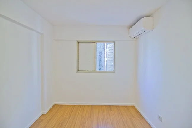 Imagem Nesse apartamento, você tem um living com varanda, integrado à uma excelente cozinha americana / Vila Olímpia