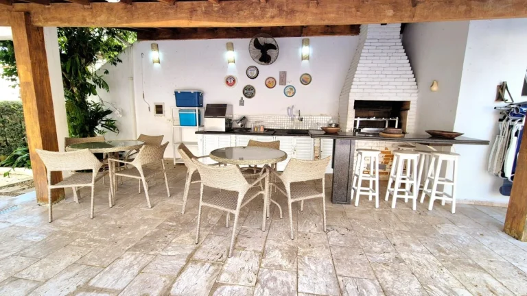 Imagem Imperdível: Casa de Luxo na Riviera de São Lourenço com Ótimo Preço, 4 suítes, 476m² e área externa com piscina e área gourmet!