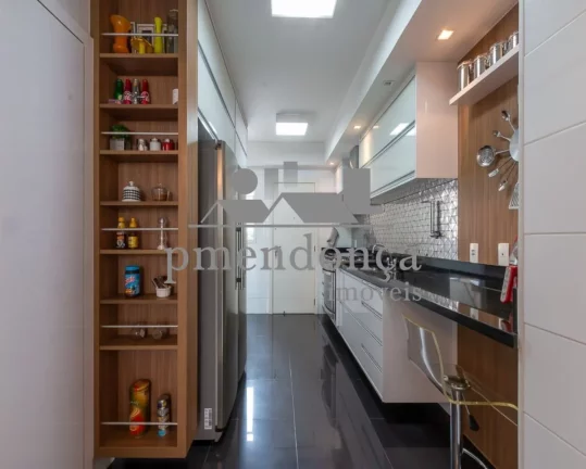 Imagem Apartamento a venda na Água Branca com 3 suítes e 4 vagas, 178m²