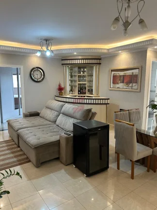 Imagem SOBRADO com 4 dormitórios à venda com 180m² por R$ 820.000,00 no bairro Weissópolis - PINHAIS / PR