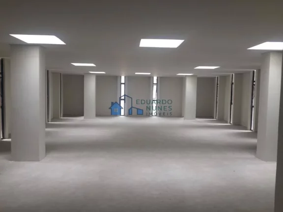 Imagem EXCELENTE PRÉDIO COMERCIAL NA FLORESTA