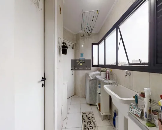 Imagem APARTAMENTO VILA ANDRADE 130,00 M 3 DORMITÓRIOS SENDO 1 SUÍTE LAVABO SALA 3 AMBIENTES VARANDA ANDAR ALTO ENSOLARADO 3 VAGAS COBERTAS LAZER SEGURANÇA