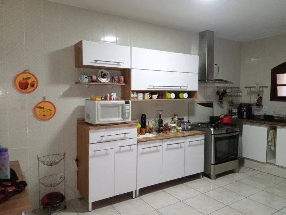 Imagem VENDO ESTA LINDA CASA NO CENTRO DO CÔNEGO. NOVA FRIBURGO RJ.