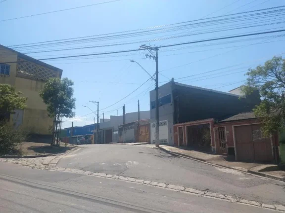 Imagem Casa para Venda por R$560.000,00 com 220m², 3 dormitórios, 1 suite e 2 vagas - Jardim helena, Ferraz de vasconcelos / SP - Cód. BDI28758