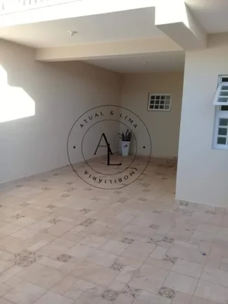Imagem Casa Aconchegante com 3 Quartos (1 Suíte), Quintal e Jardim na Frente!