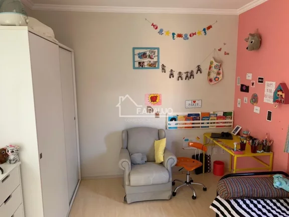 Imagem Casa em Condomínio à venda em Aldeia da Mata com 246m² 3 suítes, 4 vagas