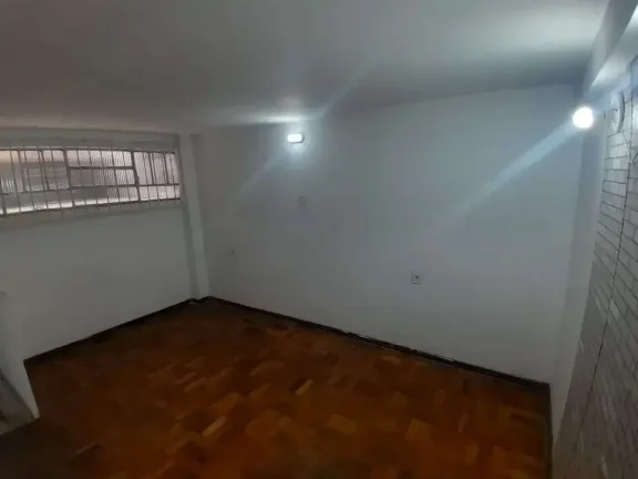 Imagem Loja para alugar em Barbacena, Pontilhão, 80m2