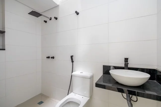 Imagem Sobrado com 3 Suítes, 2 vagas, churrasqueira à venda, 190 m² por R$ 1.304.680 - Vista Alegre - Curitiba/PR