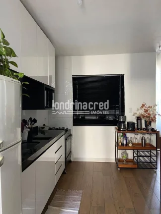 Imagem Ótima casa na Zona Oeste com 3 dormitórios, suíte, 2 vagas de garagem, 77m² construídos e terreno de 184m² em localização em crescimento.