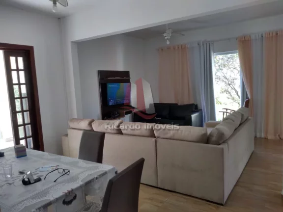 Imagem Casa Independente c/ 3 Qtos (1 Suíte ) 300 Mts Praia Peró