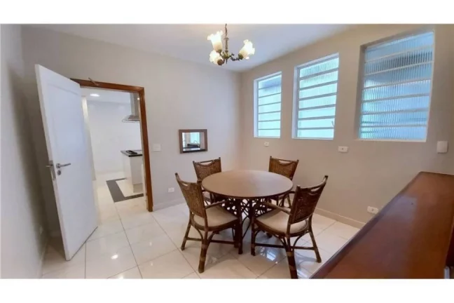 Imagem Alugar casa com 3 suítes em Vila Nova Conceição São Paulo SP