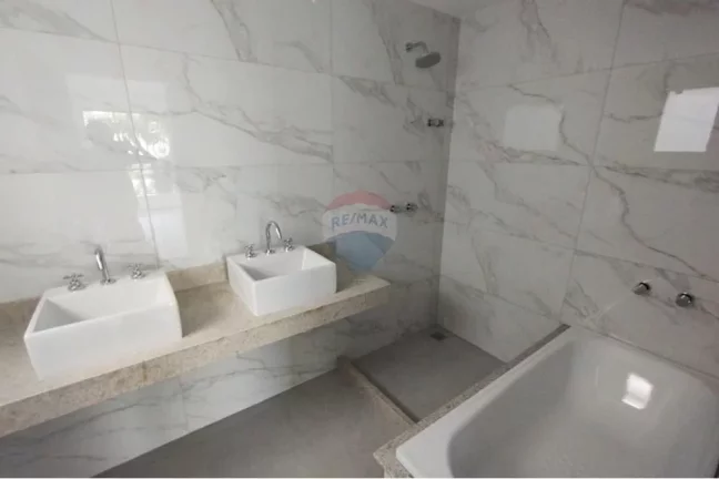 Imagem Casa de Luxo: Conforto e Sofisticação no Sudeste