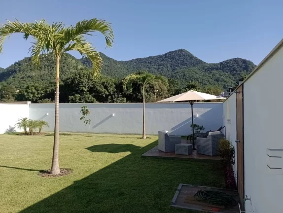 Imagem Vendo esta maravilhosa casa em Cachoeiras de macacu RJ.