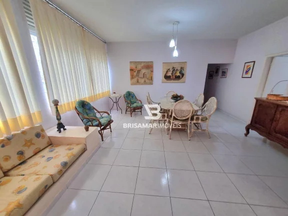 Imagem PITANGUEIRAS- UMA QUADRA DA PRAIA , LOCALIZAÇÃO ESPETACULAR , GARAGEM .