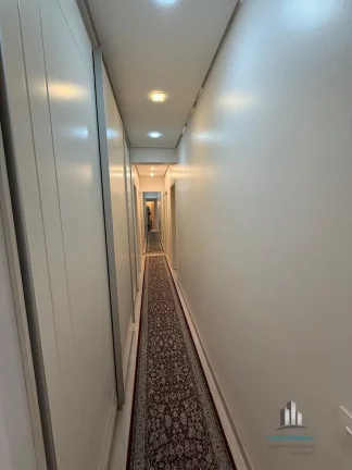 Imagem Apartamento MOBILIADO à Venda com 4 Suítes e 4 Vagas de Garagem