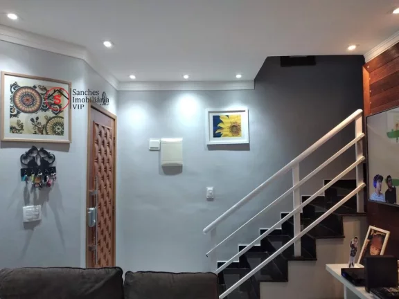 Imagem SOBRADO EM CONDOMÍNIO A VENDA, 4 DORMITÓRIOS E 2 VAGAS DE GARAGEM COBERTAS. LOCALIZAÇÃO PRIVILEGIADA, PRÓXIMO A PADARIA CEPAM E METRÔ VILA PRUDENTE.