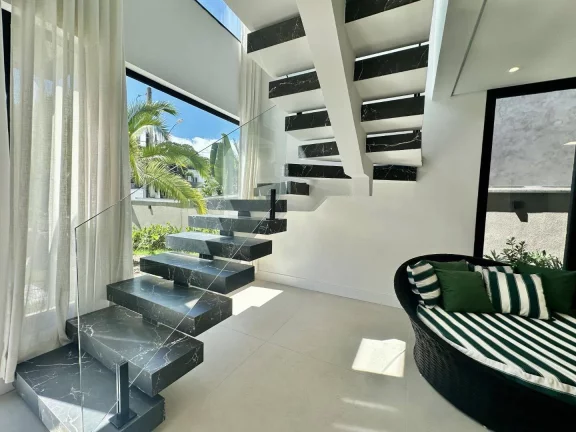 Imagem Casa com 6 dormitórios à venda, 356 m por R$ 5.950.000,00 - Riviera M-24
