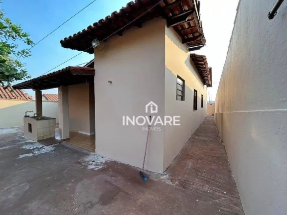 Imagem Casa com 3 dormitórios à venda, 160 m² por R$ 350.000,00 - Setor Social - Itumbiara/GO