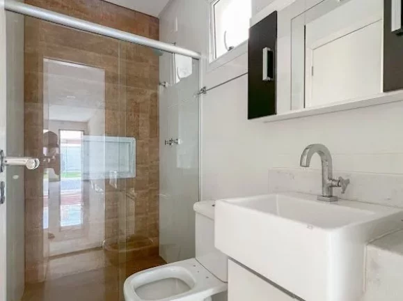 Imagem Casa Duplex, 03 Suites, Area de Lazer Completa, 03 Vagas de Garagem, Praia do Morro, Guarapari - ES