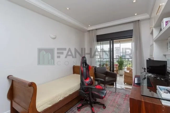 Imagem Venha se encantar com este espetacular apartamento localizado no coração do Jardim Europa, ao lado do Clube Pinheiros e do Shopping Iguatemi. Com 4