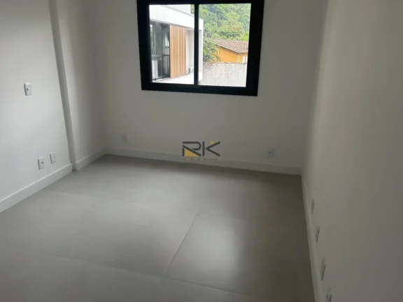 Imagem Apartamento com Sala 2 ambientes, cozinha, varanda gourmet com churrasqueira elétrica,2 dormitórios sendo 1 suíte