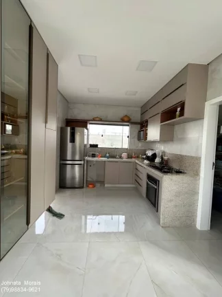 Imagem Casa à venda no Condomínio Reserva Aimoré - Amplo espaço, 3 quartos e estacionamento para visitantes
