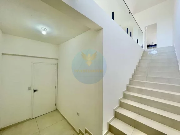Imagem Casa em Condomínio a Venda no bairro Granja Viana - Cotia, SP