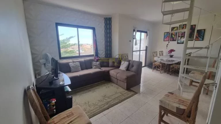 Imagem Cobertura, apenas 500 metros da praia, com vista da praia e do morro