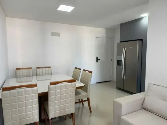 Imagem Apartamento mobiliado com 2 dormitórios sendo 1 suíte e 1 vaga de garagem em Balneário Camboriú