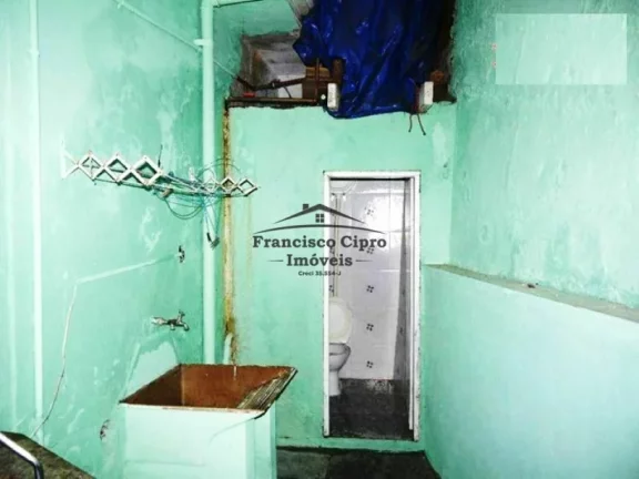 Imagem Casa à venda no bairro Centro - Guaratinguetá/SP