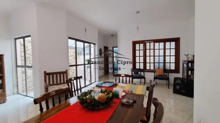 Imagem Casa à venda no bairro Parque das Alamedas - Guaratinguetá/SP