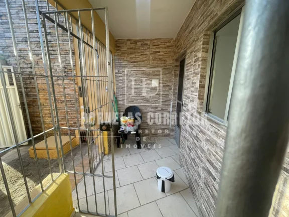 Imagem Casa em Moreno | 3 Quartos, 1 Suíte, 2 Salas, Garagem Coberta, Aceita Financiamento.