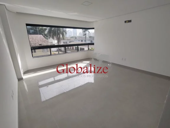 Imagem Sobreposta alta duplex com 4 suítes sendo 1 com banheira de hidromassagem na Ponta da Praia em Santos (SP) por R$.1.950.000,00