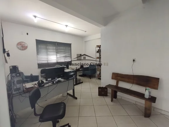 Imagem Pavilhão/Galpão à venda no bairro Beira Rio - Guaratinguetá/SP