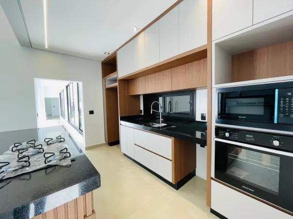 Imagem Casa com 3 Suítes à Venda, 335m² por R$ 2.400.000,00 - Condomínio Portal das Estrelas - Boituva/SP