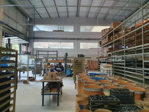 Imagem Galpão para Alugar com 2489m², 2 salas e 5 vagas!!!