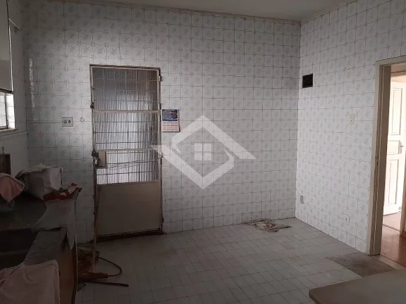Imagem Casa 3 quartos em terreno de 302 m² no centro de Campo Grande
